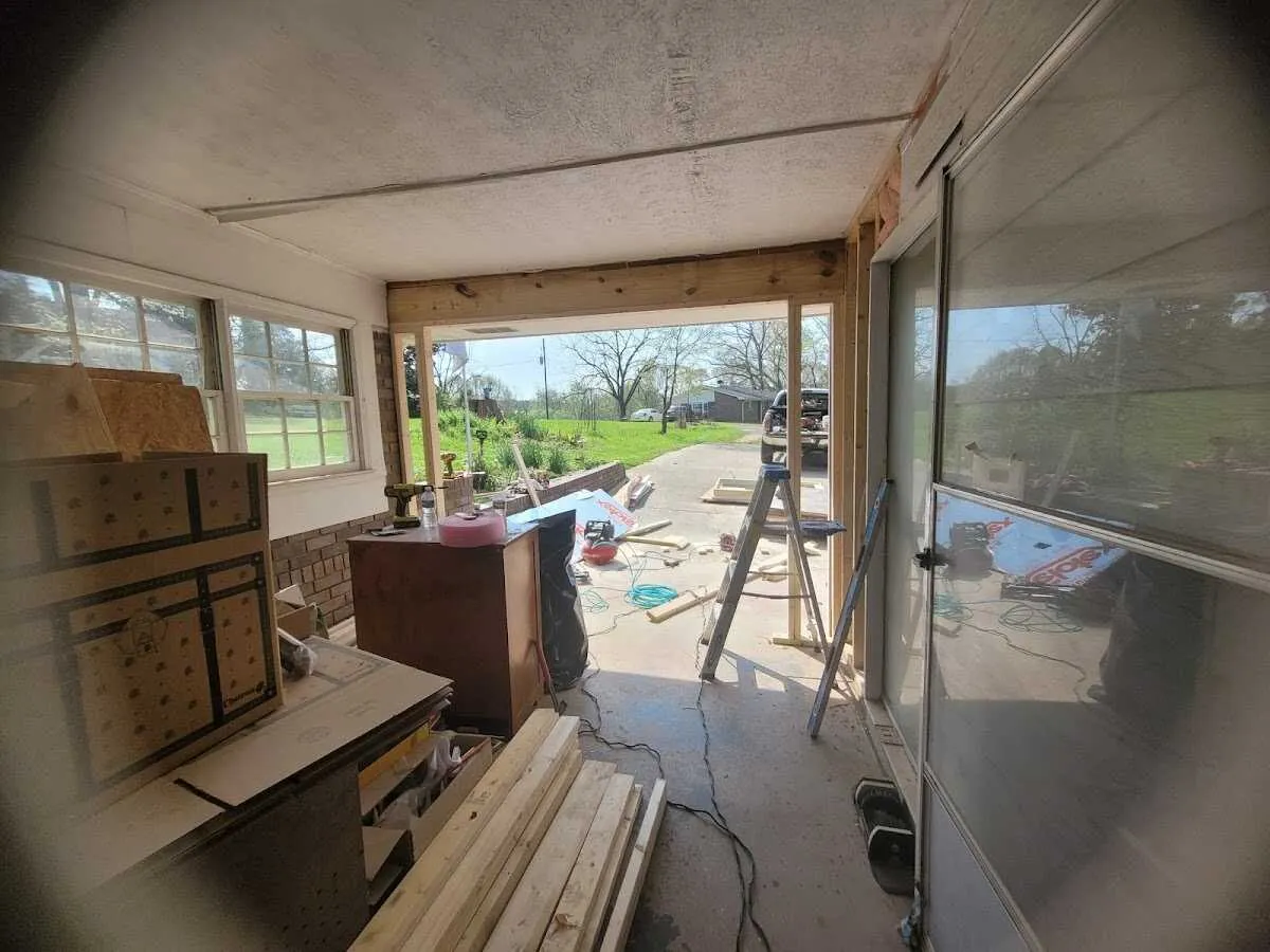 Air movers and dehumidifier for Drying & Dehumidification in Forest Lake